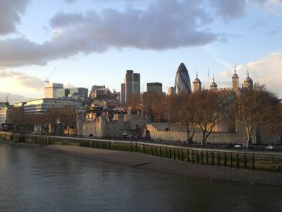 Skyline von London mit London Tower